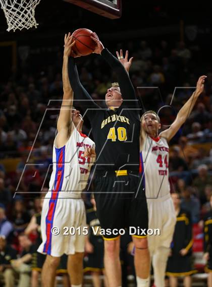 Thumbnail 3 in Gilbert vs. Mountain View (AIA Division 1 Quarterfinal) photogallery.