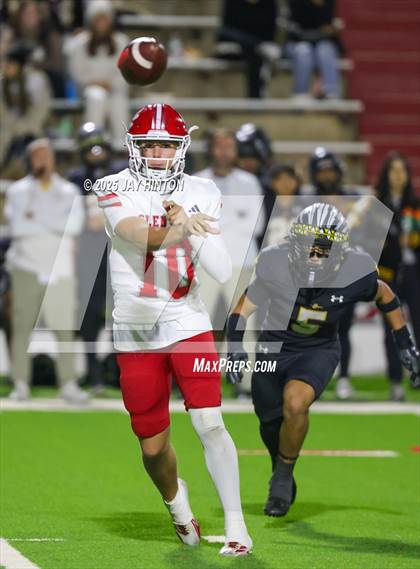 Thumbnail 2 in Glen Rose vs. Seminole (UIL 4A Division II Football Area) photogallery.