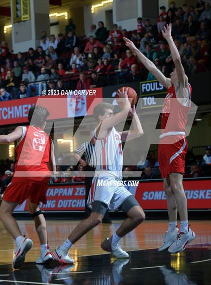 Thumbnail 2 in Tappan Zee vs. Somers (NYSPHSAA Section 1 Class A Final) photogallery.
