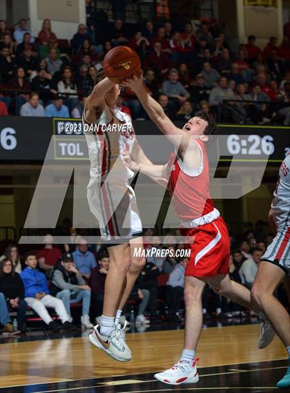 Thumbnail 2 in Tappan Zee vs. Somers (NYSPHSAA Section 1 Class A Final) photogallery.