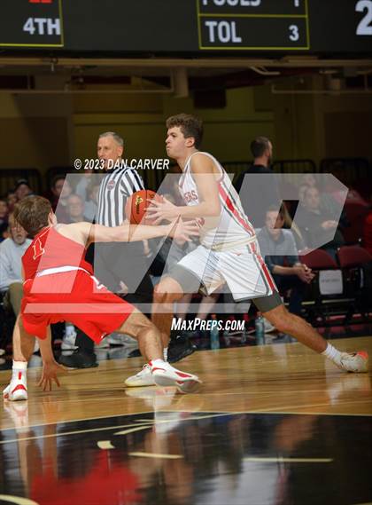 Thumbnail 2 in Tappan Zee vs. Somers (NYSPHSAA Section 1 Class A Final) photogallery.