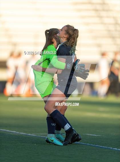Thumbnail 2 in Exeter vs. Windham (NHIAA Division 1 State FInal) photogallery.