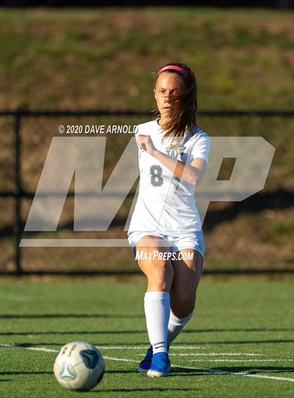 Thumbnail 3 in Exeter vs. Windham (NHIAA Division 1 State FInal) photogallery.