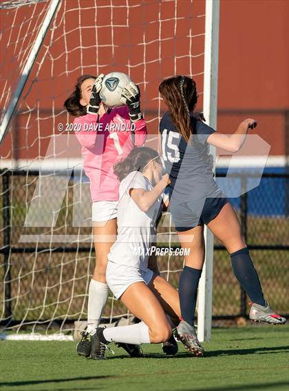 Thumbnail 2 in Exeter vs. Windham (NHIAA Division 1 State FInal) photogallery.