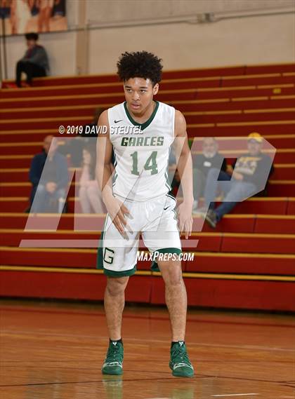 Thumbnail 2 in St. Mary's vs. Garces Memorial (Fr. Barry Christmas Classic) photogallery.