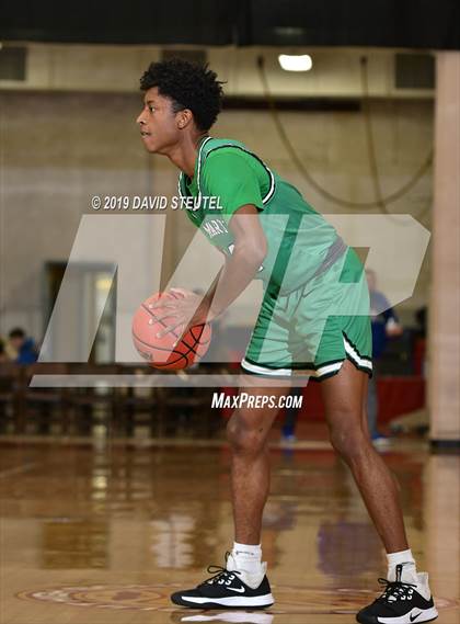 Thumbnail 1 in St. Mary's vs. Garces Memorial (Fr. Barry Christmas Classic) photogallery.