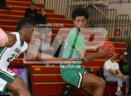 Thumbnail 3 in St. Mary's vs. Garces Memorial (Fr. Barry Christmas Classic) photogallery.