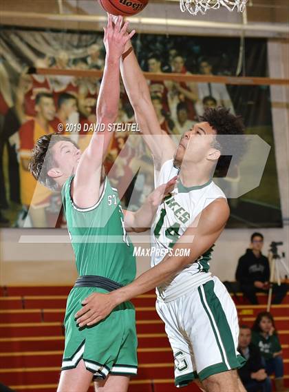 Thumbnail 1 in St. Mary's vs. Garces Memorial (Fr. Barry Christmas Classic) photogallery.