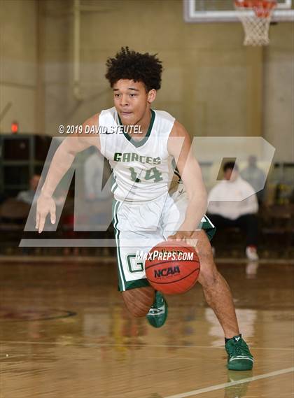 Thumbnail 3 in St. Mary's vs. Garces Memorial (Fr. Barry Christmas Classic) photogallery.