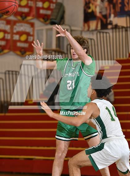 Thumbnail 3 in St. Mary's vs. Garces Memorial (Fr. Barry Christmas Classic) photogallery.