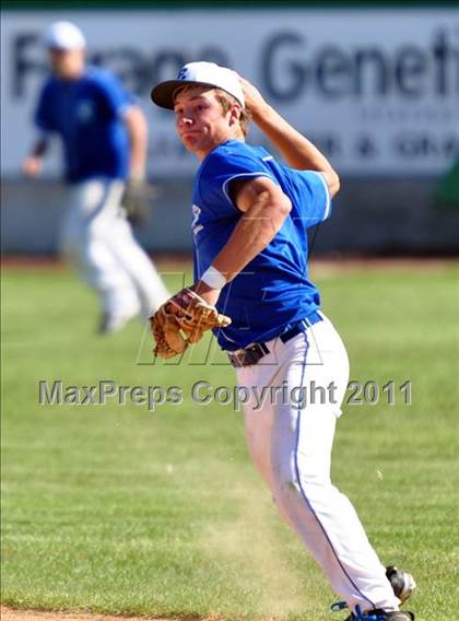 Thumbnail 3 in Emmett vs Middleton (4A District Tournament) photogallery.