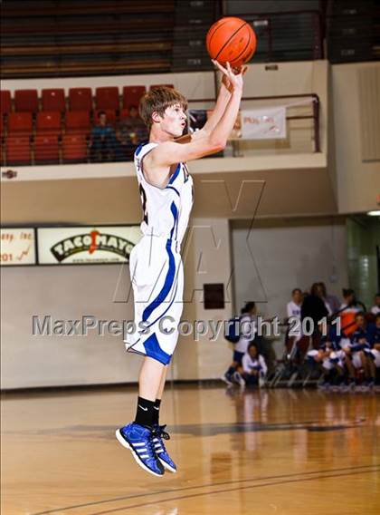 Thumbnail 2 in Zion Academy vs. Dodd City (Fantasy of Lights) photogallery.