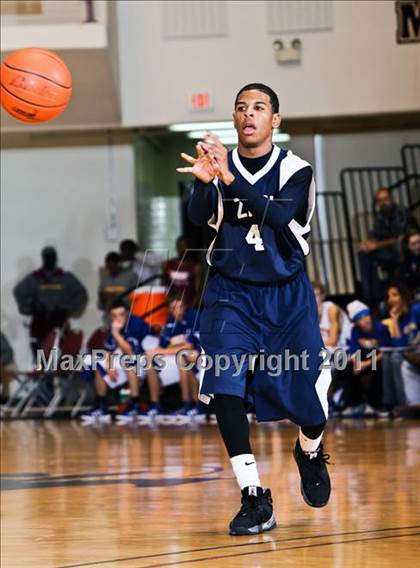Thumbnail 2 in Zion Academy vs. Dodd City (Fantasy of Lights) photogallery.