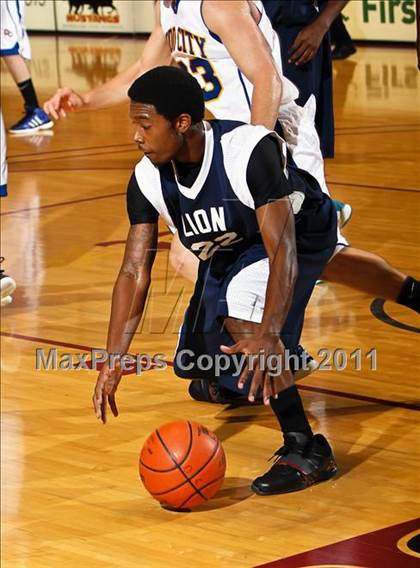 Thumbnail 3 in Zion Academy vs. Dodd City (Fantasy of Lights) photogallery.