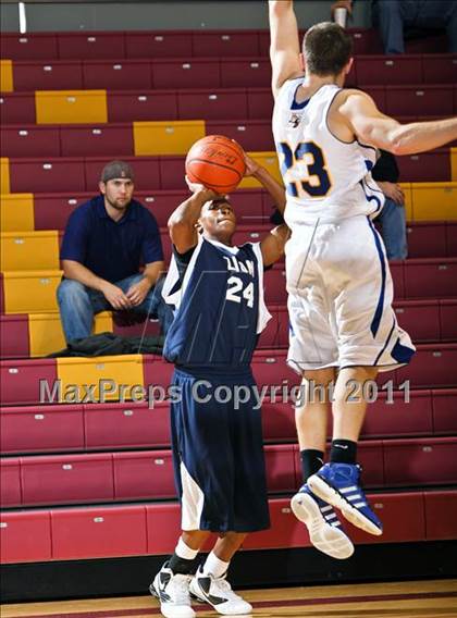 Thumbnail 3 in Zion Academy vs. Dodd City (Fantasy of Lights) photogallery.