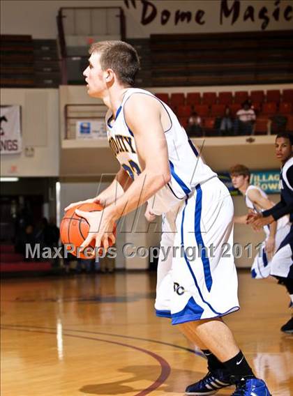 Thumbnail 3 in Zion Academy vs. Dodd City (Fantasy of Lights) photogallery.