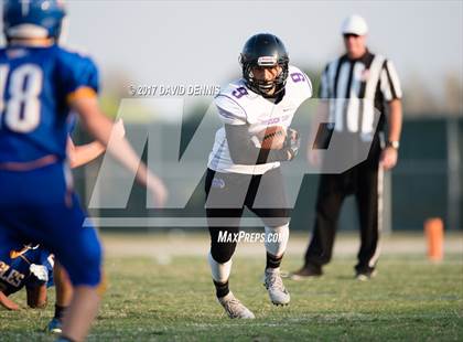 Thumbnail 3 in JV: Bakersfield Christian vs Mission Oak photogallery.