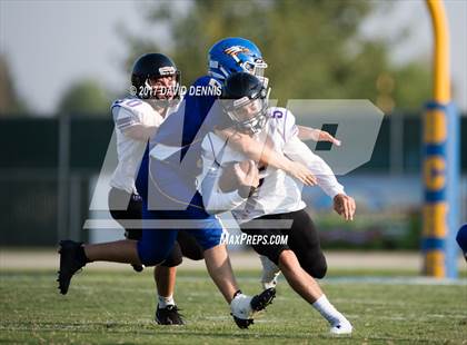 Thumbnail 3 in JV: Bakersfield Christian vs Mission Oak photogallery.