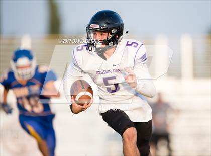 Thumbnail 3 in JV: Bakersfield Christian vs Mission Oak photogallery.