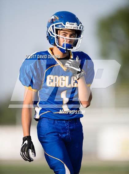 Thumbnail 2 in JV: Bakersfield Christian vs Mission Oak photogallery.