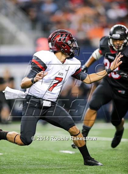 Thumbnail 2 in Trinity vs. Rockwall-Heath photogallery.