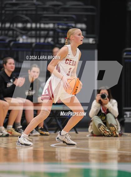 Thumbnail 2 in Green Canyon vs. Cedar (UHSAA 4A Quarterfinal) photogallery.