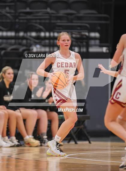 Thumbnail 3 in Green Canyon vs. Cedar (UHSAA 4A Quarterfinal) photogallery.