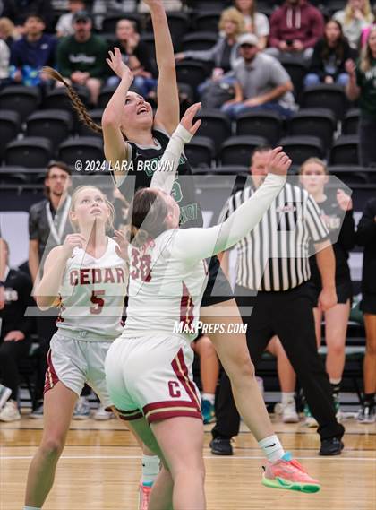 Thumbnail 2 in Green Canyon vs. Cedar (UHSAA 4A Quarterfinal) photogallery.