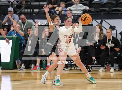 Thumbnail 3 in Green Canyon vs. Cedar (UHSAA 4A Quarterfinal) photogallery.