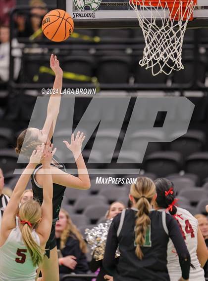 Thumbnail 2 in Green Canyon vs. Cedar (UHSAA 4A Quarterfinal) photogallery.