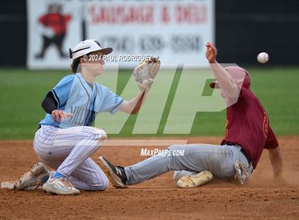 Thumbnail 2 in El Modena @ Villa Park photogallery.