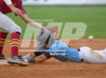 Thumbnail 2 in El Modena @ Villa Park photogallery.