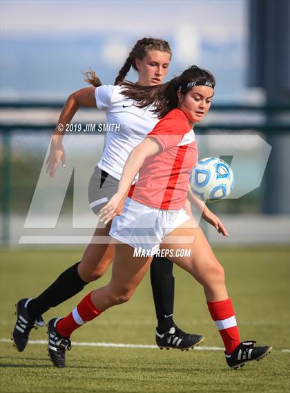 Thumbnail 2 in  Albuquerque Academy vs. Rio Grande (Abq Metro Championships) photogallery.