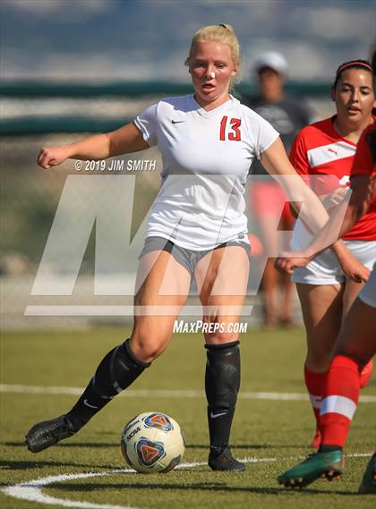 Thumbnail 3 in  Albuquerque Academy vs. Rio Grande (Abq Metro Championships) photogallery.