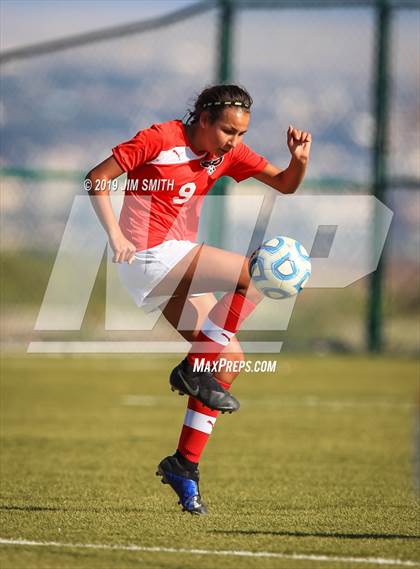 Thumbnail 1 in  Albuquerque Academy vs. Rio Grande (Abq Metro Championships) photogallery.