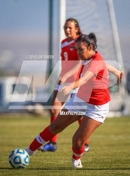 Thumbnail 1 in  Albuquerque Academy vs. Rio Grande (Abq Metro Championships) photogallery.
