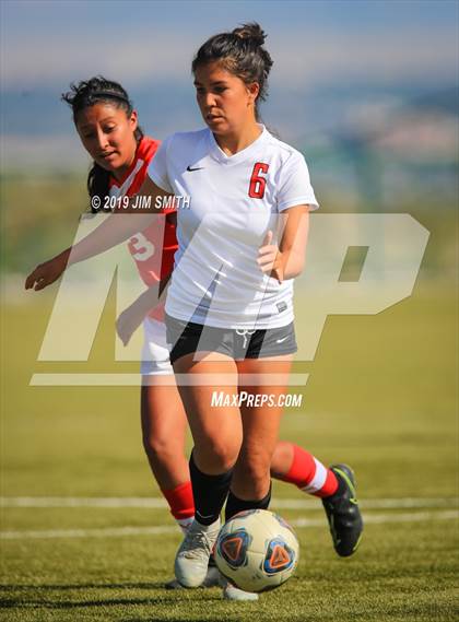 Thumbnail 1 in  Albuquerque Academy vs. Rio Grande (Abq Metro Championships) photogallery.