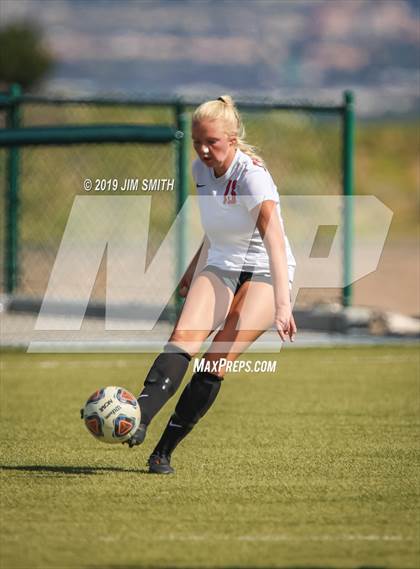 Thumbnail 1 in  Albuquerque Academy vs. Rio Grande (Abq Metro Championships) photogallery.