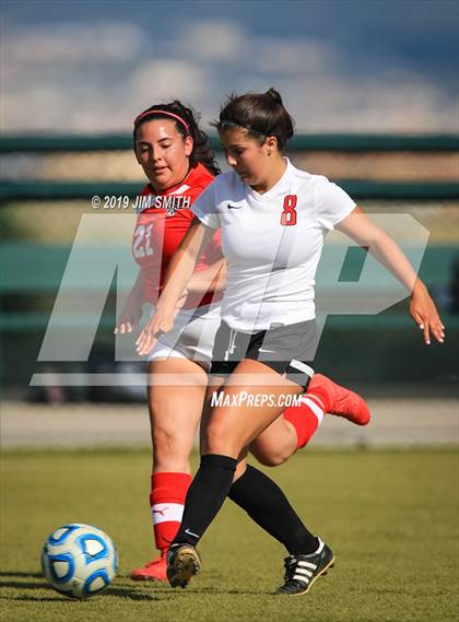 Thumbnail 2 in  Albuquerque Academy vs. Rio Grande (Abq Metro Championships) photogallery.