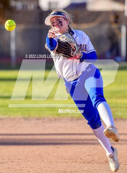 Thumbnail 2 in Bonita @ Charter Oak photogallery.