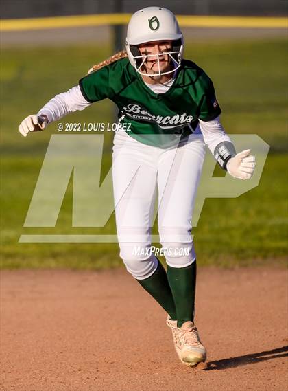Thumbnail 3 in Bonita @ Charter Oak photogallery.