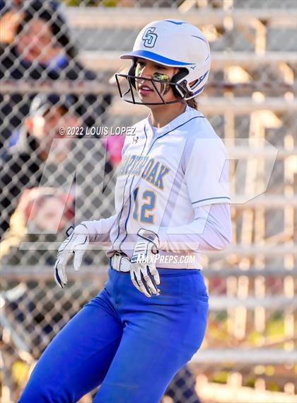 Thumbnail 1 in Bonita @ Charter Oak photogallery.