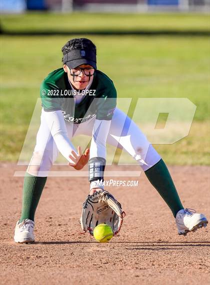 Thumbnail 2 in Bonita @ Charter Oak photogallery.