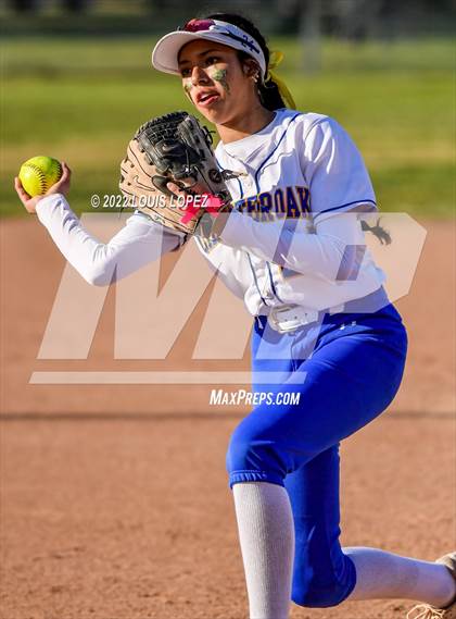 Thumbnail 2 in Bonita @ Charter Oak photogallery.