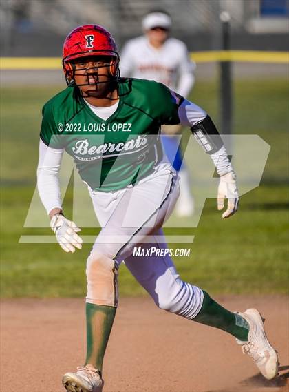 Thumbnail 2 in Bonita @ Charter Oak photogallery.