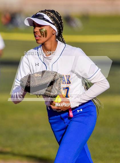 Thumbnail 3 in Bonita @ Charter Oak photogallery.
