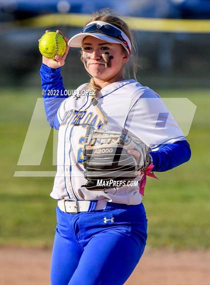 Thumbnail 2 in Bonita @ Charter Oak photogallery.