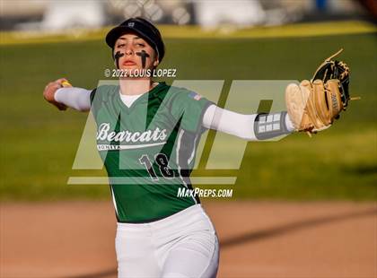 Thumbnail 2 in Bonita @ Charter Oak photogallery.