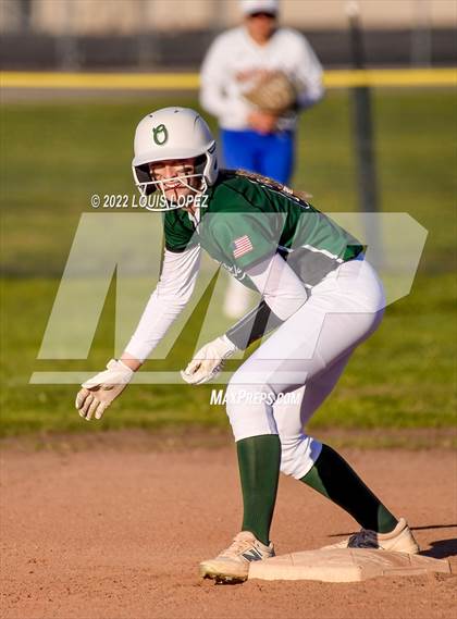 Thumbnail 1 in Bonita @ Charter Oak photogallery.