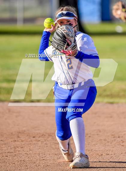 Thumbnail 2 in Bonita @ Charter Oak photogallery.
